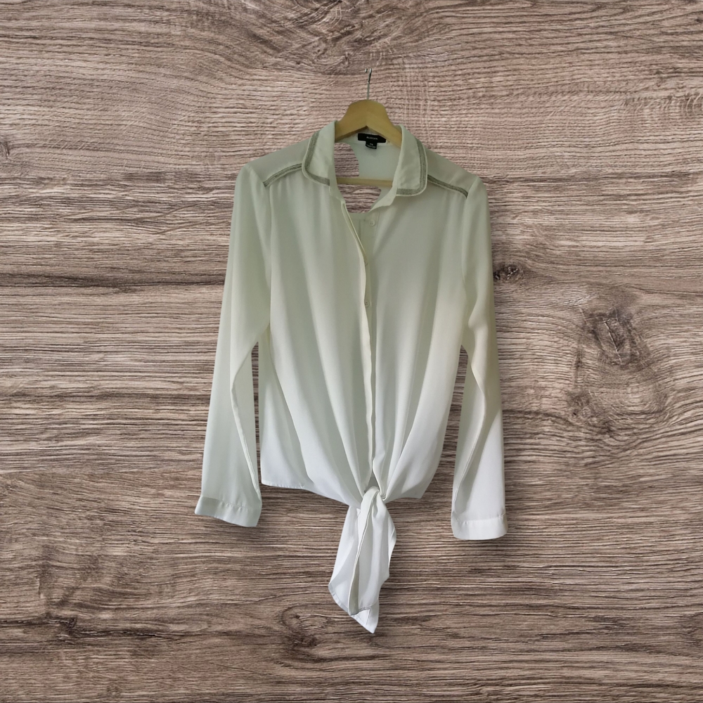 RUDSAK Cream Button-Down Shirt with Tie-Front